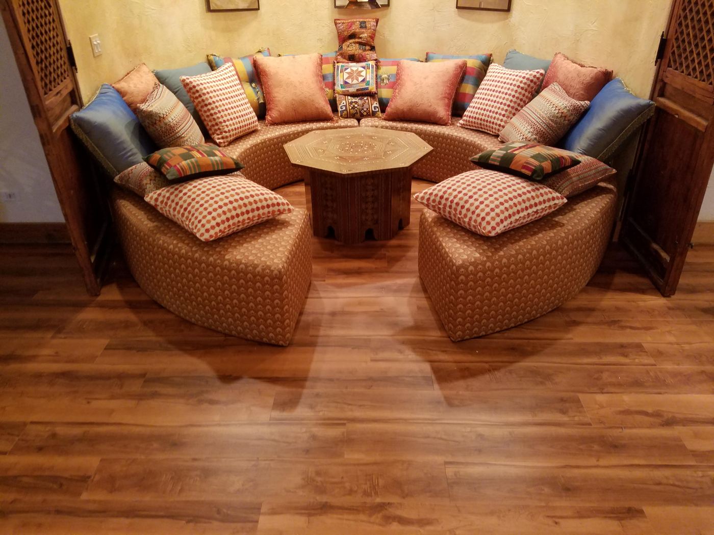 Vinyl plank floor installed by Artelier Floors
