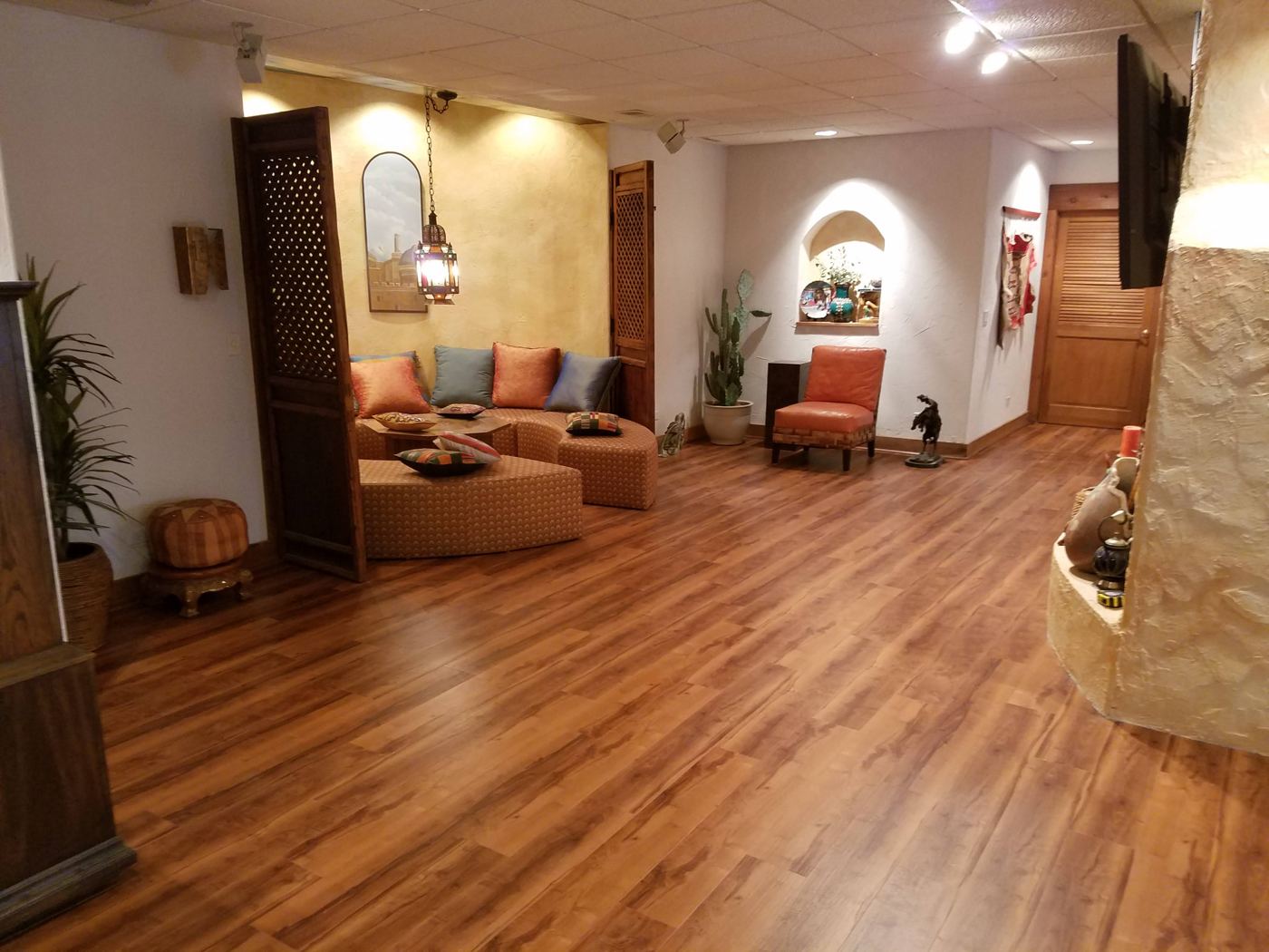 Vinyl plank floor installed by Artelier Floors