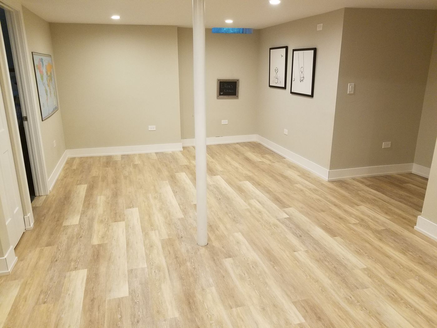 Vinyl plank floor installed by Artelier Floors