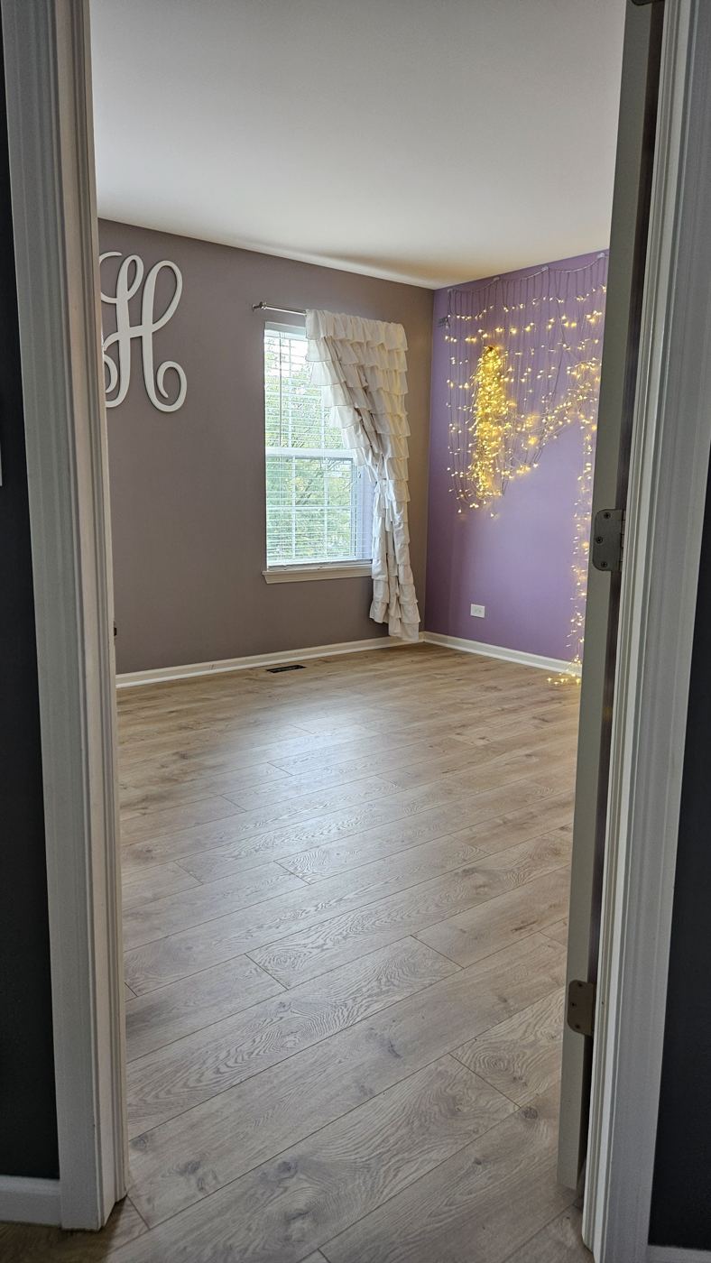 Vinyl plank floor installed by Artelier Floors